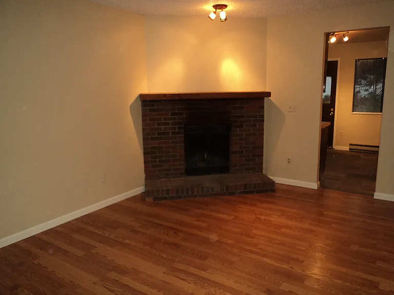 1701 Erin Ct #3 — Photo 4