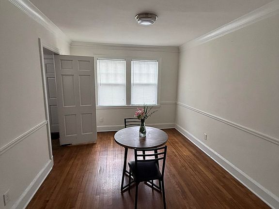 5th image of 1594 N Parkway Ave