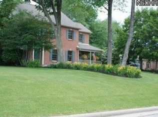 453 Presidential Ct, Youngstown, OH 44512