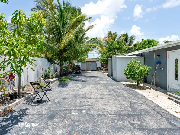 4740 NE 17 Avenue, Pompano Beach, FL 33064