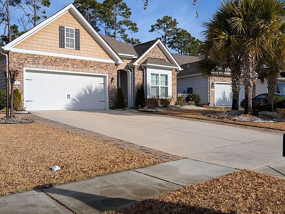 3rd image of 981 Bronwyn Cir #914