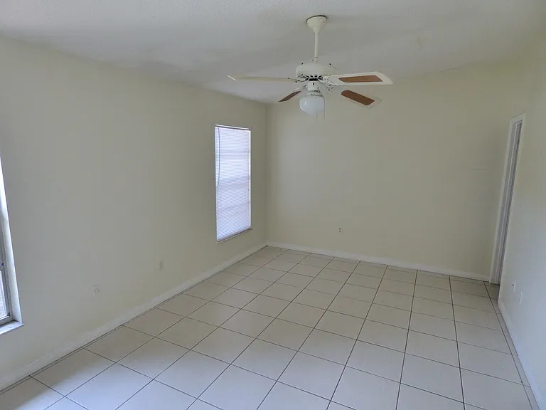 3122 Lorry Ln — Photo 6