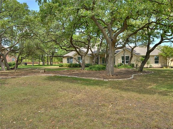 5th image of 308 Park Place Dr