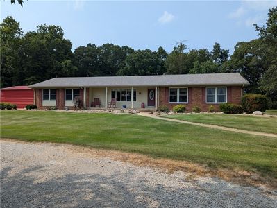 22423 Hawthorn Rd, Casey, IL, 62420