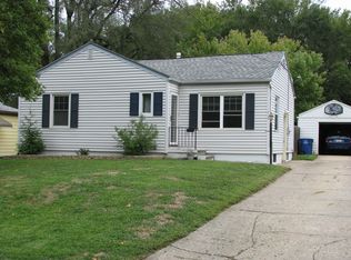 4129 14th St, Des Moines, IA 50313