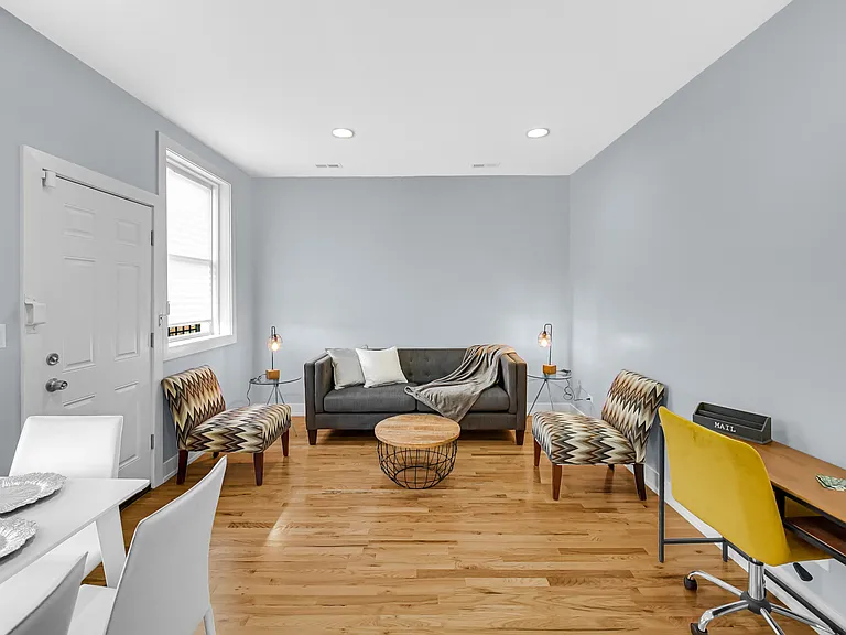 6022 S Eberhart Ave #2N — Photo 22