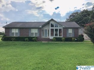 1622 Butler Rd N, New Market, AL 35761