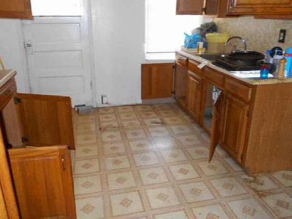 3rd image of 5726 Reber Pl