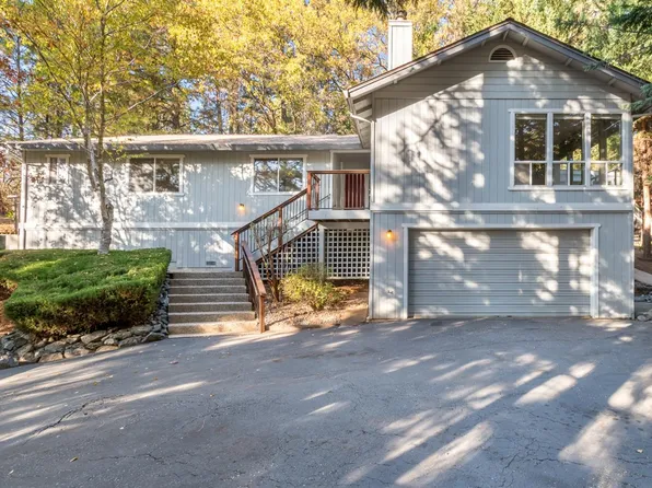 17125 Alioto Dr, Grass Valley, CA 95949