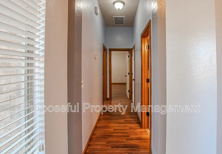 8833 NW 114th Cir — Photo 6