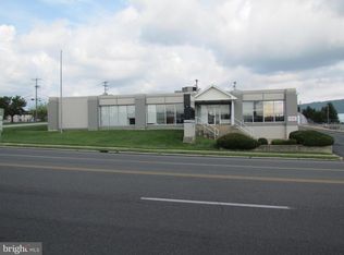 2045 Centre Ave, Reading, PA 19605