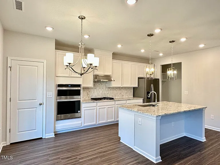 700 Sage Oak Ln — Photo 8