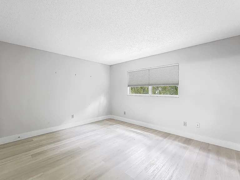 1201 Solana Rd #5 — Photo 31