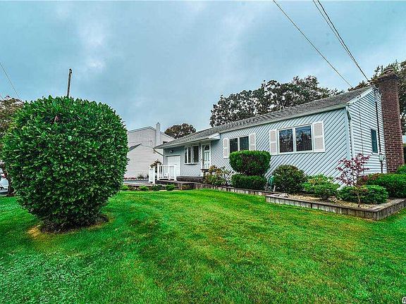 3rd image of 357 Oakwood Ave
