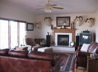 5500 Aaron Cir, Lincoln, NE 68516