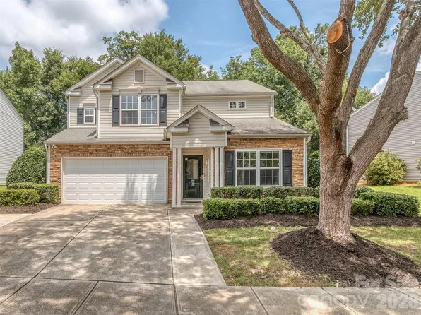 10326 Haddington Dr NW, Charlotte, NC 28269