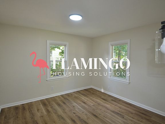 3rd image of 3859 Merrimac Ave