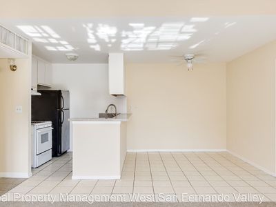 8601 International Ave Unit 221, Canoga Park, CA, 91304