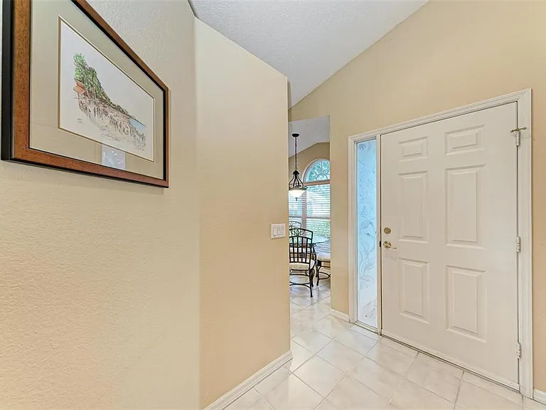 4936 Linsey Ct — Photo 3