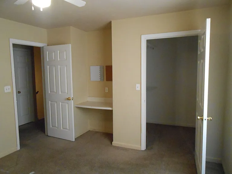 1909 E Bellevue Way — Photo 10