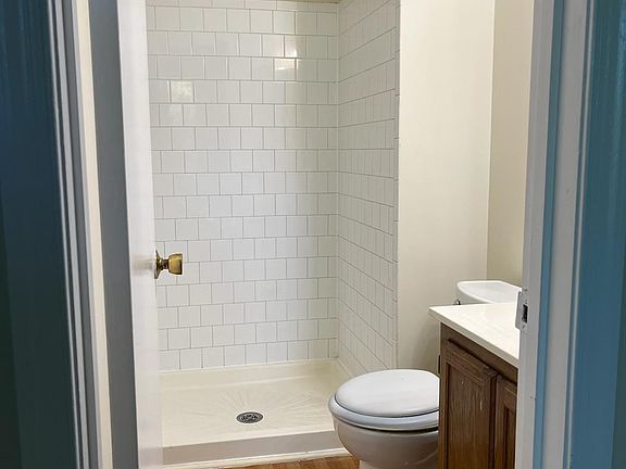 4th image of 7720 Jacobs Dr