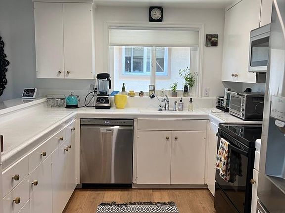 4th image of 1036 San Marino Dr