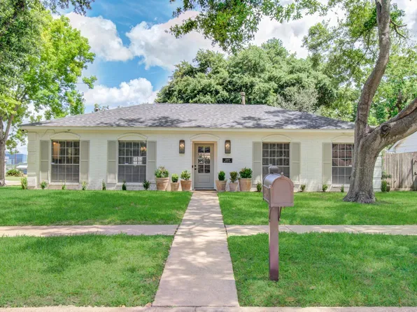 12870 Westleigh Dr, Houston, TX 77077