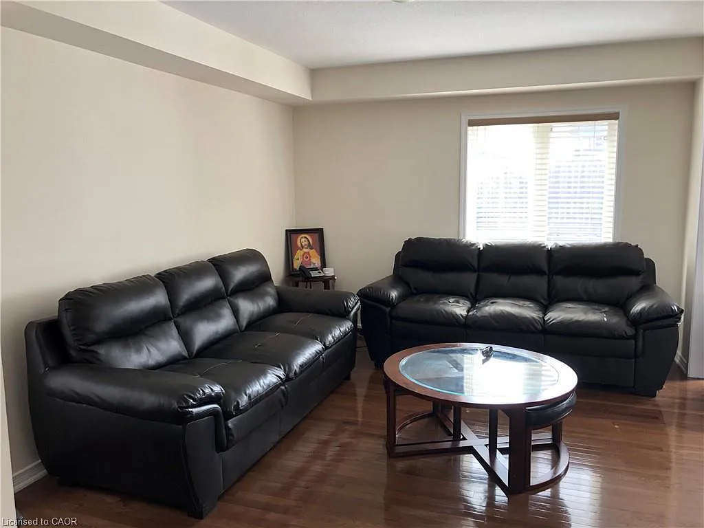 3 bed, 2.5 bath, 1450 sqft, $2,850 — Photo 4