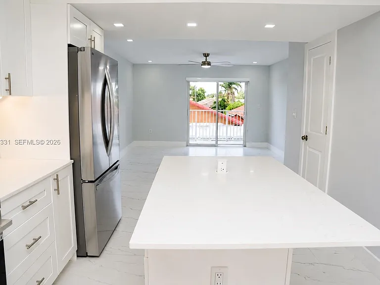 2750 W 76th St #203 — Photo 2