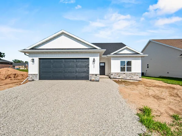 3117 Lazy Oak Ct, Green Bay, WI 54311