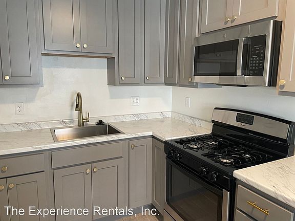 2nd image of 600 S Western Ave #11476316