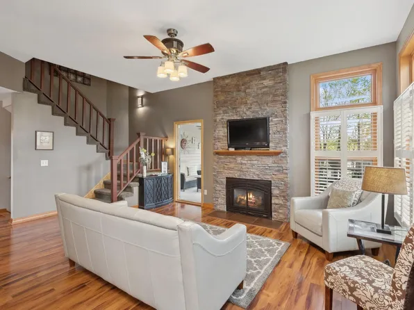 600 Sullivan Dr NE, Minneapolis, MN 55421