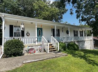 90 S Loop Dr, Stanford, KY 40484