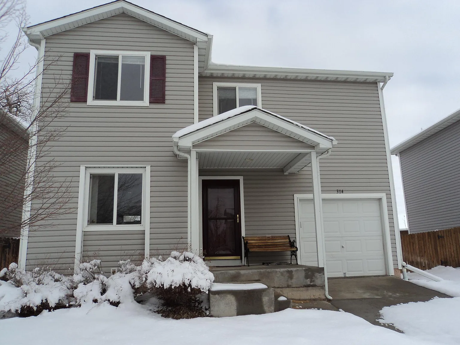 3 bed, 1479 sqft, $2,458 — Photo 1