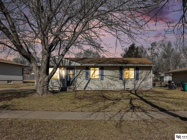 1616 Hartley St, Lincoln, NE 68521