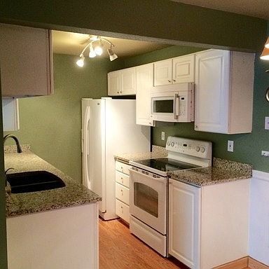 5th image of 14200 NE 171st St