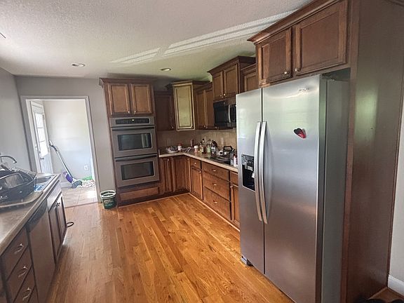 5th image of 206 Chattan Ct