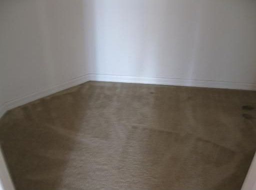 4th image of 708 Oakpoint Cir