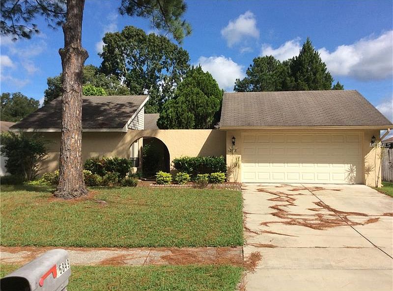 1st image of 15849 Country Lake Dr