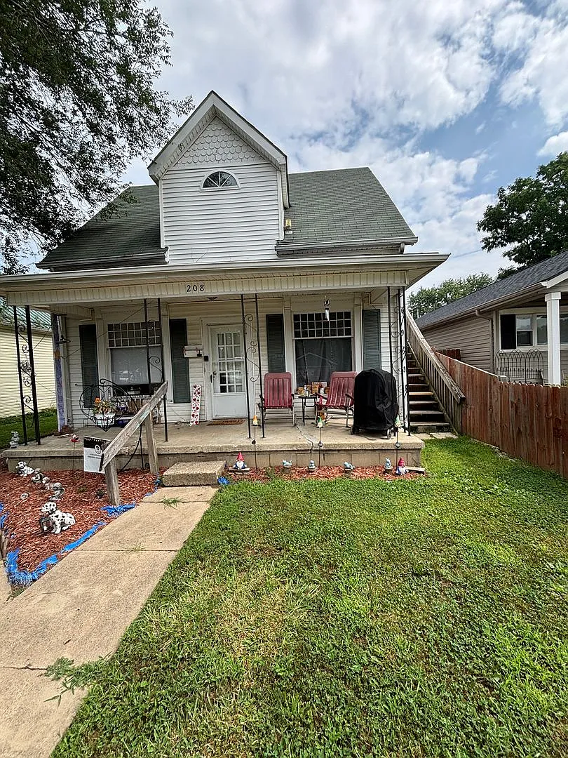 208 Town St. — Photo 1