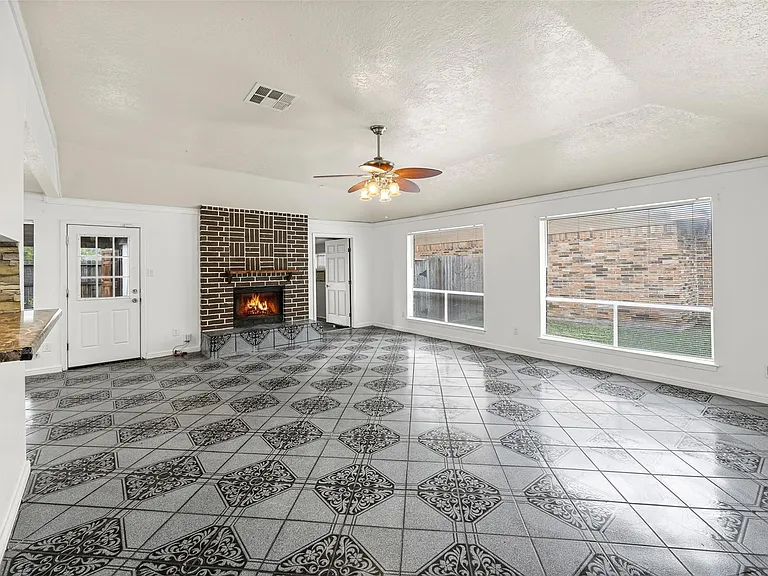 7226 Ridgeberry Dr — Photo 3