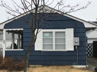524 Beach 137 St #137, Rockaway Park, NY 11694