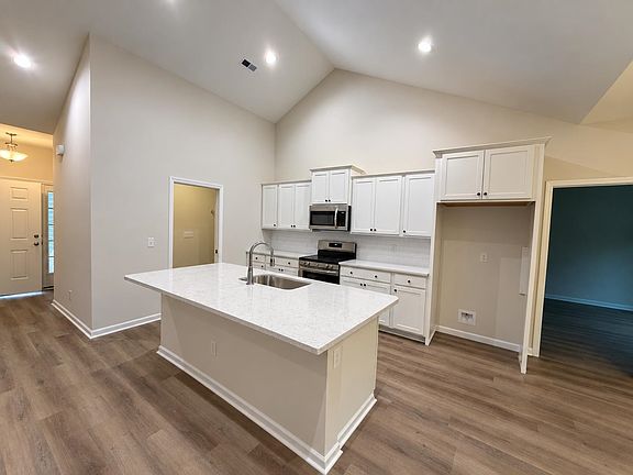 4th image of 113 Toanki Ln