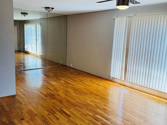 4th image of 2121 Fountain View Dr APT 92E