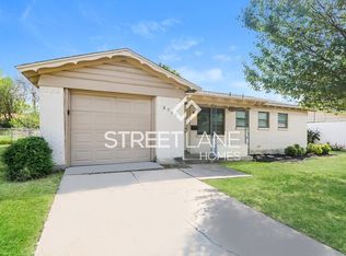 3704 Eastridge Dr, Haltom City, TX 76117