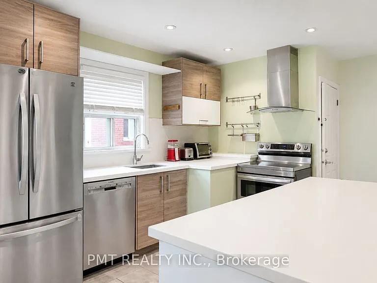 59 Mitcham Dr — Photo 6