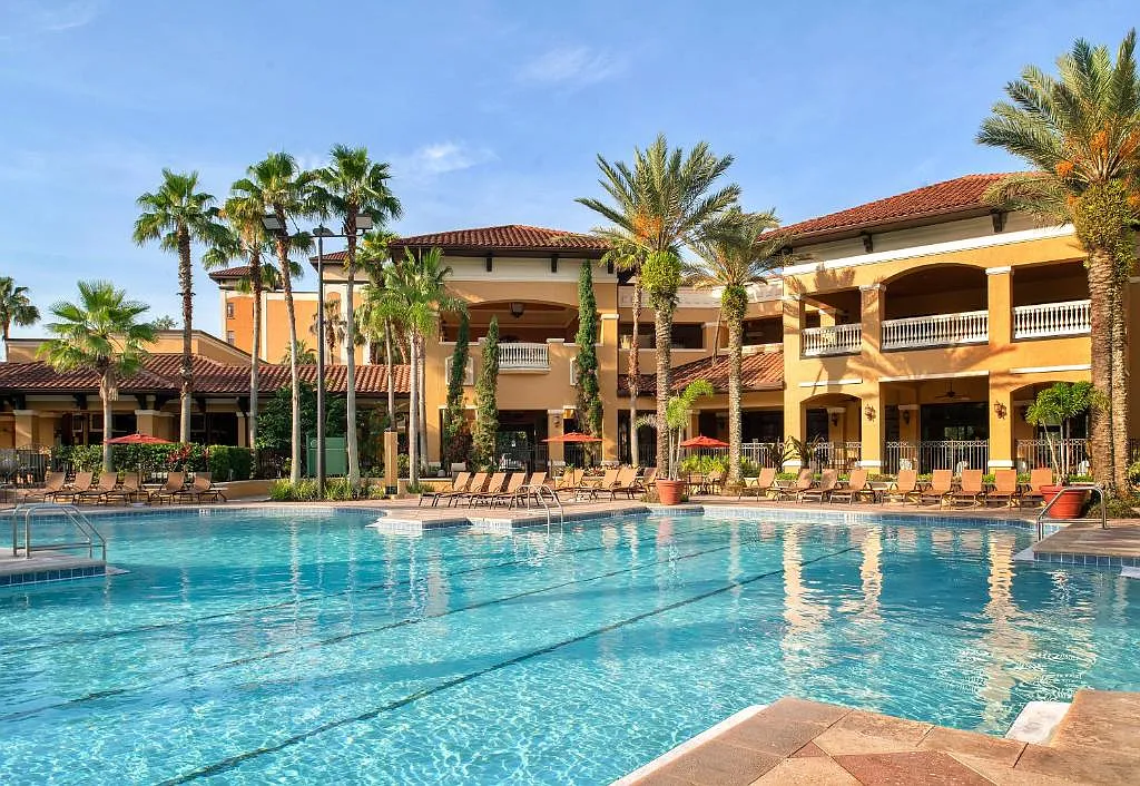 2 bed, $2,990 — Photo 1
