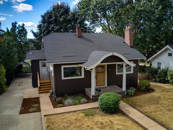 2406 SW Troy St, Portland, OR 97219