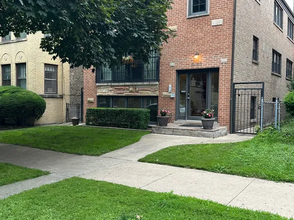 5423 N Campbell Ave APT 1, Chicago, IL 60625