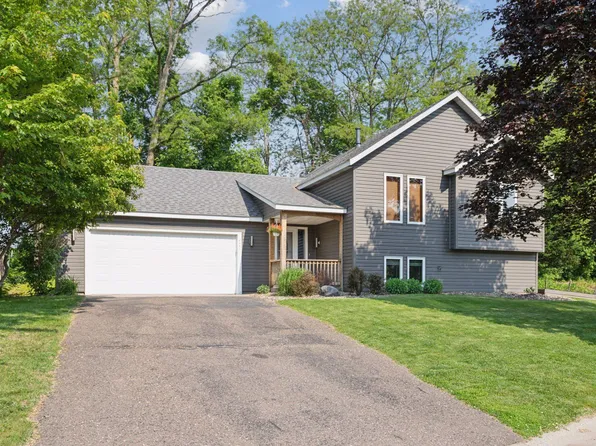 6605 49th Street Ct N, Oakdale, MN 55128